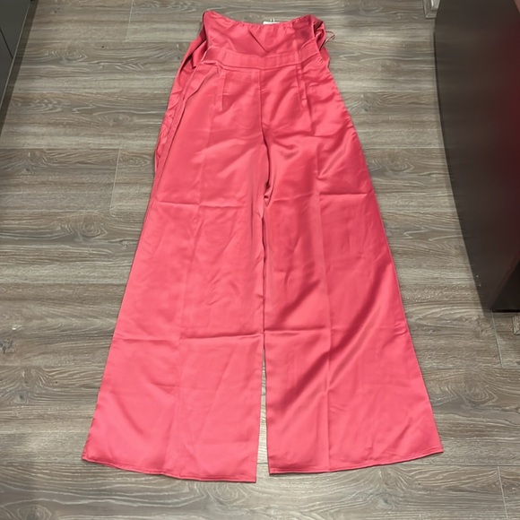 ASOS/In the Style Barbie Pink Satin Halter Neck Jumpsuit - Picture 6 of 6